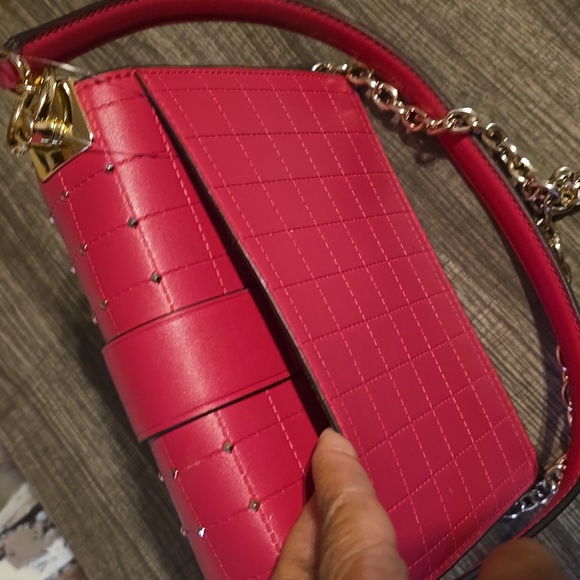 Micheal Kors Handbag - Picture 5 of 10